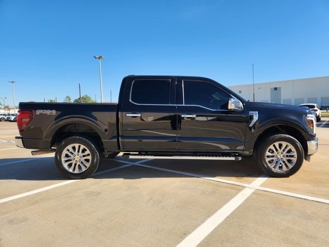 Used 2024 Ford F150 Lariat w/ FX4 Off-Road Package image 4