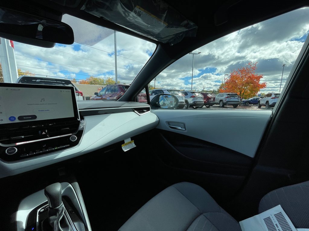 New 2026 Toyota Corolla SE image 7