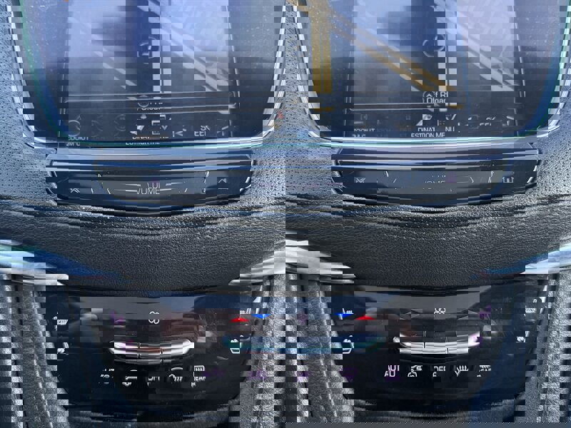 Used 2019 Cadillac XT5 Premium Luxury w/ LPO, Black Ice Package image 33