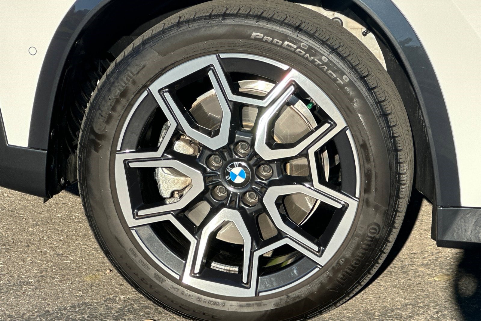 Used 2025 BMW X1 xDrive28i w/ Convenience Package image 38