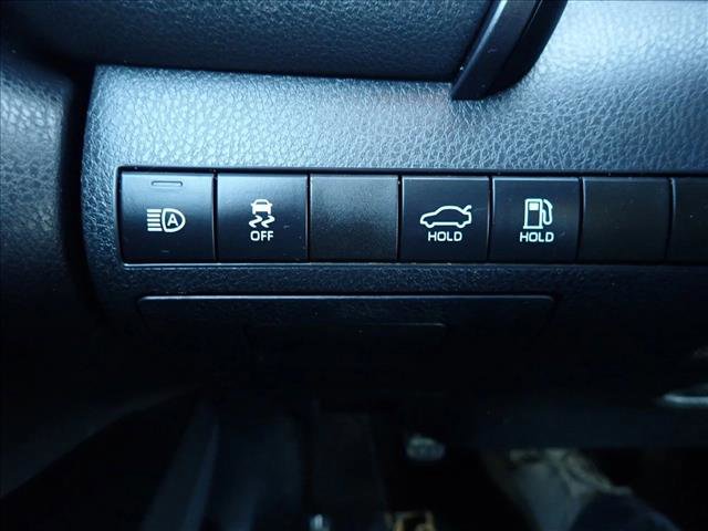 Used 2019 Toyota Camry LE image 23