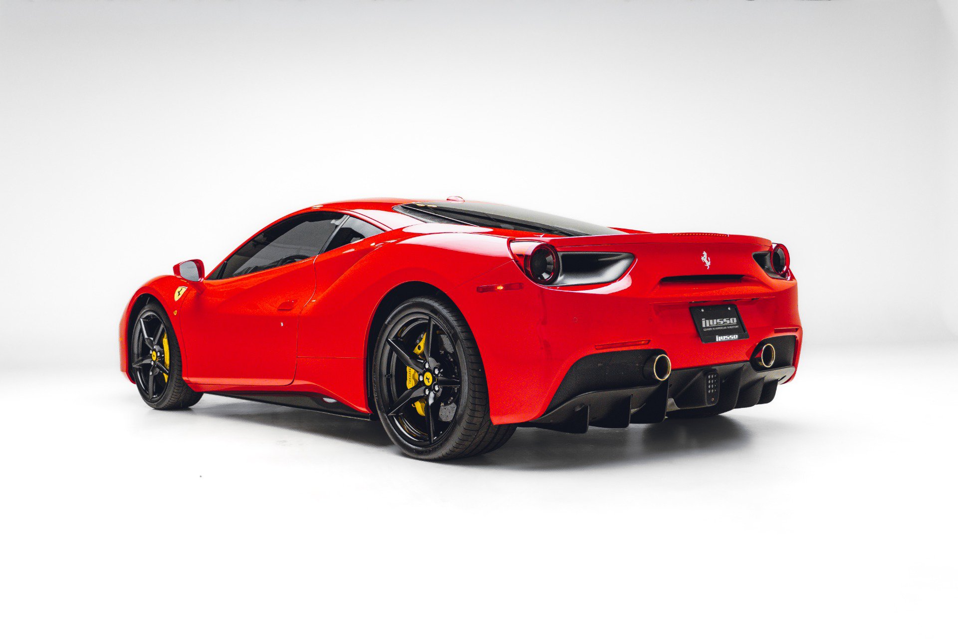 Used 2017 Ferrari 488 GTB RWD image 8