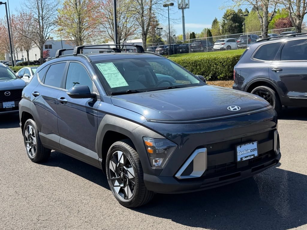 Used 2025 Hyundai Kona SEL AWD/4WD image 2