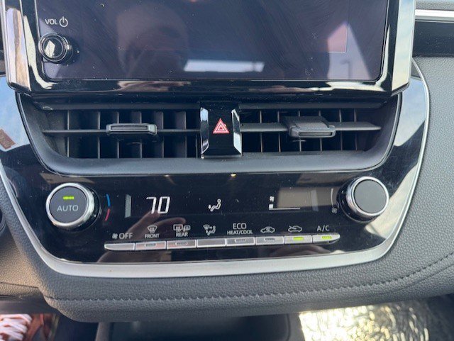 Used 2024 Toyota Corolla LE w/ SE Convenience Package FWD image 23