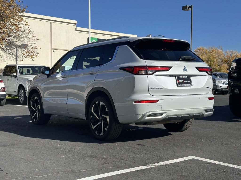 Used 2024 Mitsubishi Outlander SEL image 5