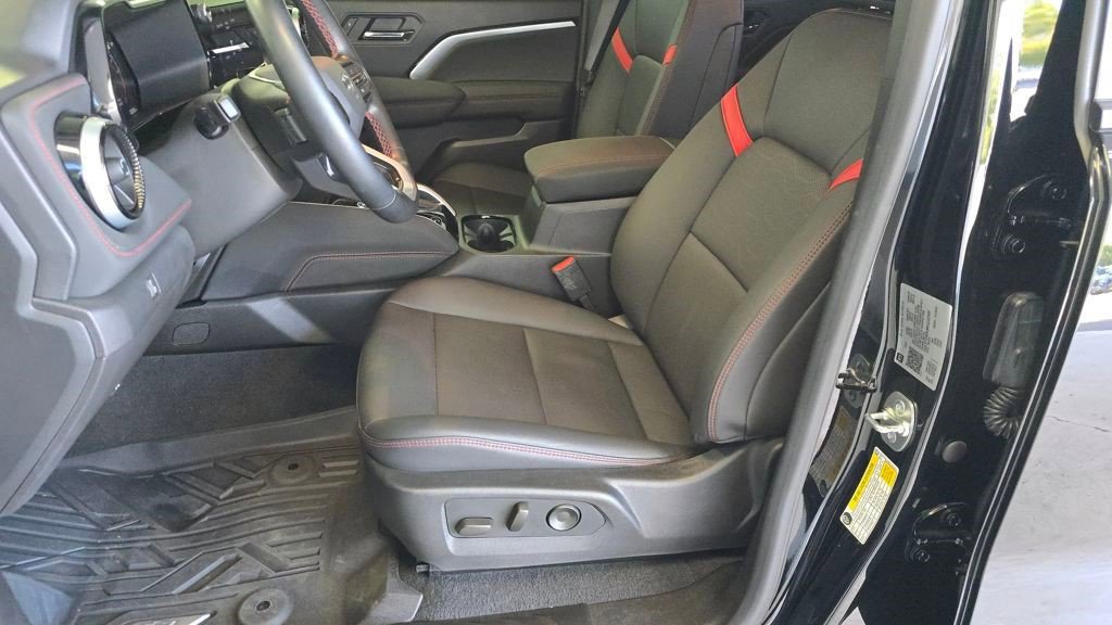 Certified 2024 Chevrolet Colorado Z71 w/ Z71 Convenience Package 2 image 4