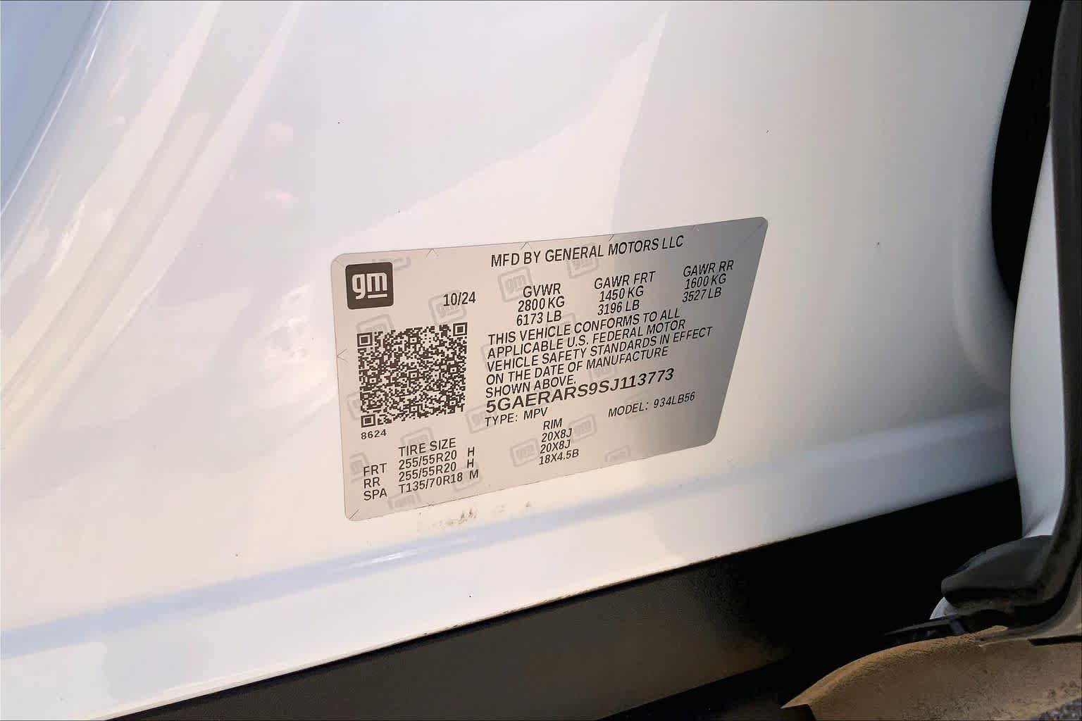 Used 2025 Buick Enclave Preferred FWD image 37