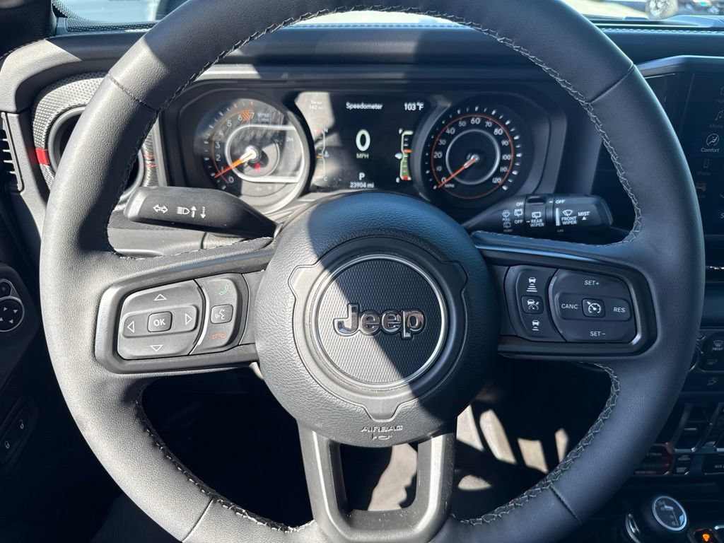 Certified 2025 Jeep Wrangler Unlimited Rubicon w/ Convenience Group AWD/4WD image 18