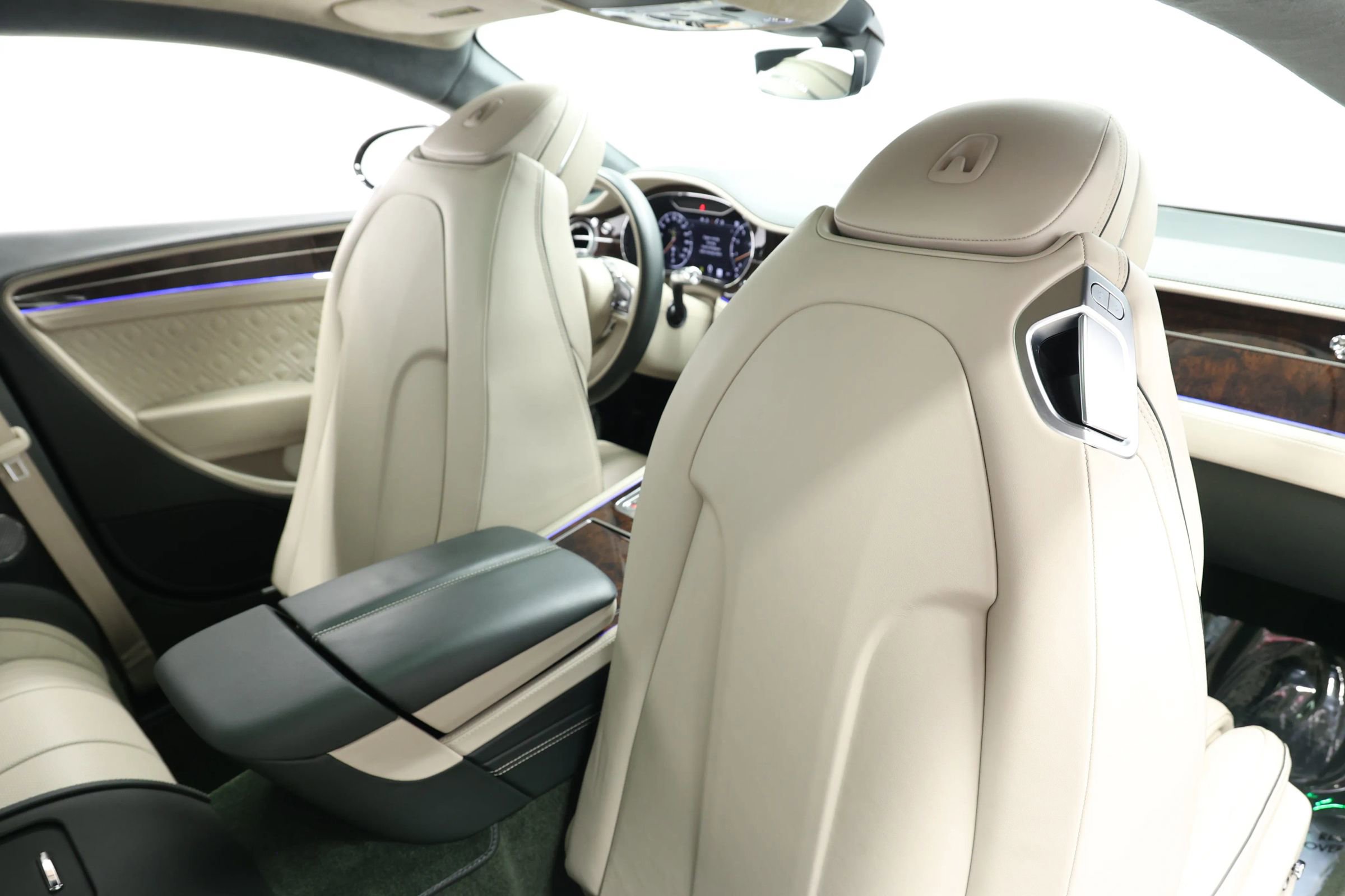 Used 2021 Bentley Continental GT image 97