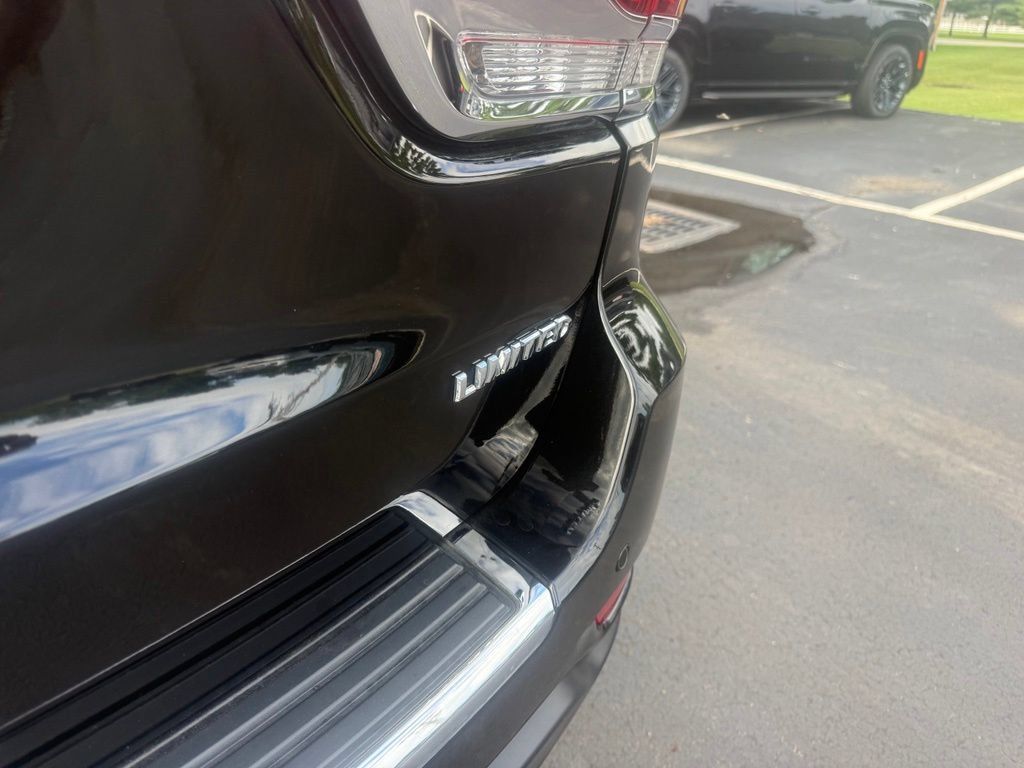 Used 2022 Jeep Grand Cherokee Limited AWD/4WD image 39
