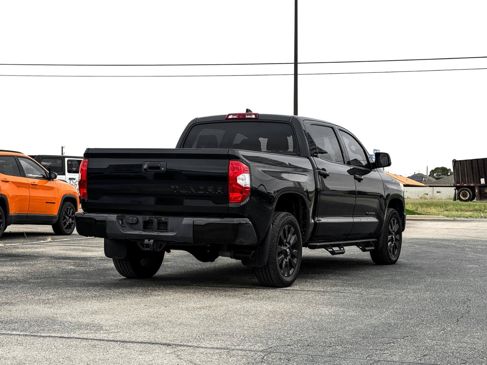 Used 2021 Toyota Tundra Limited w/ Nightshade Special Edition AWD/4WD image 5