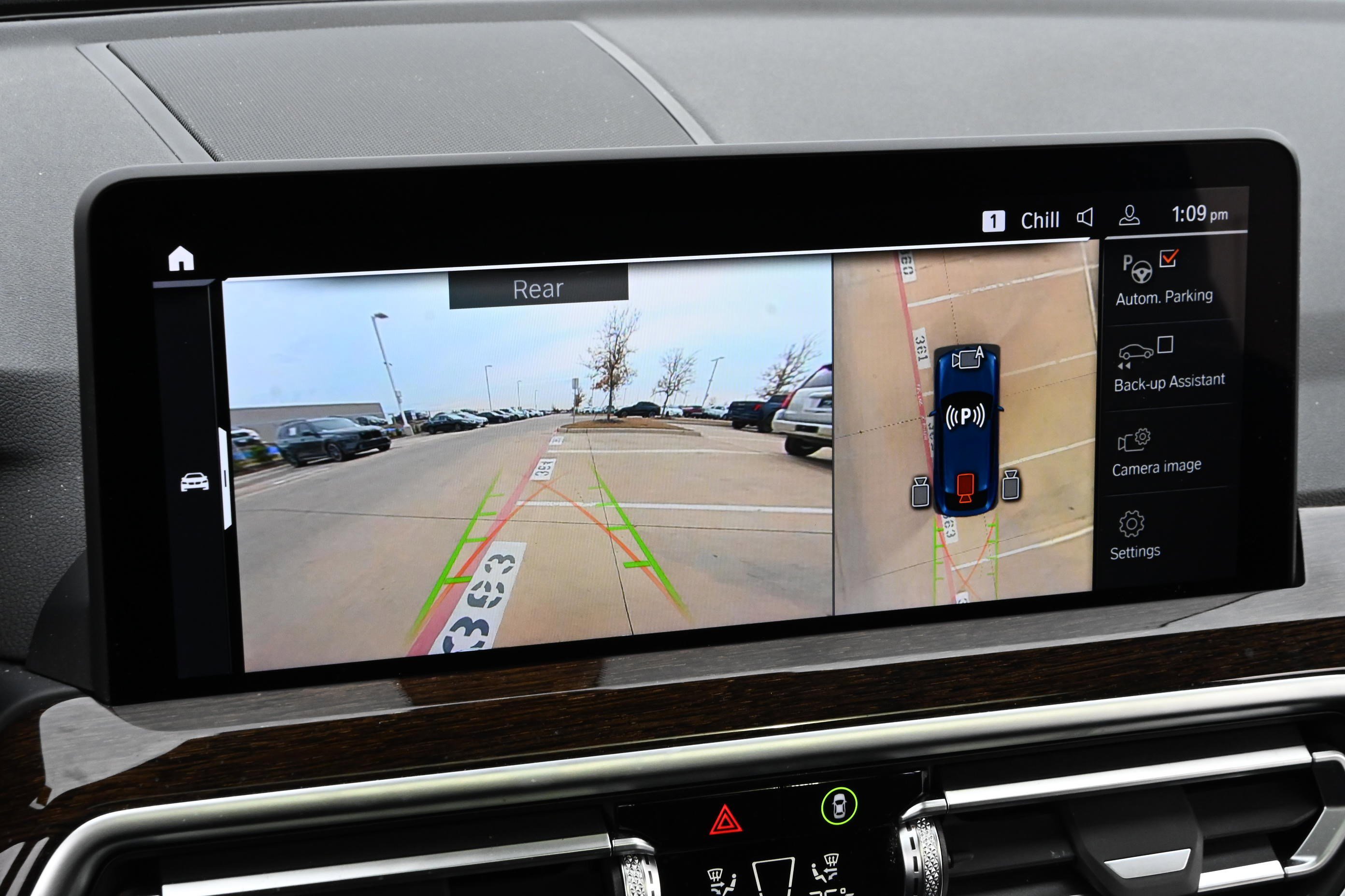 Certified 2025 BMW X4 xDrive30i image 12