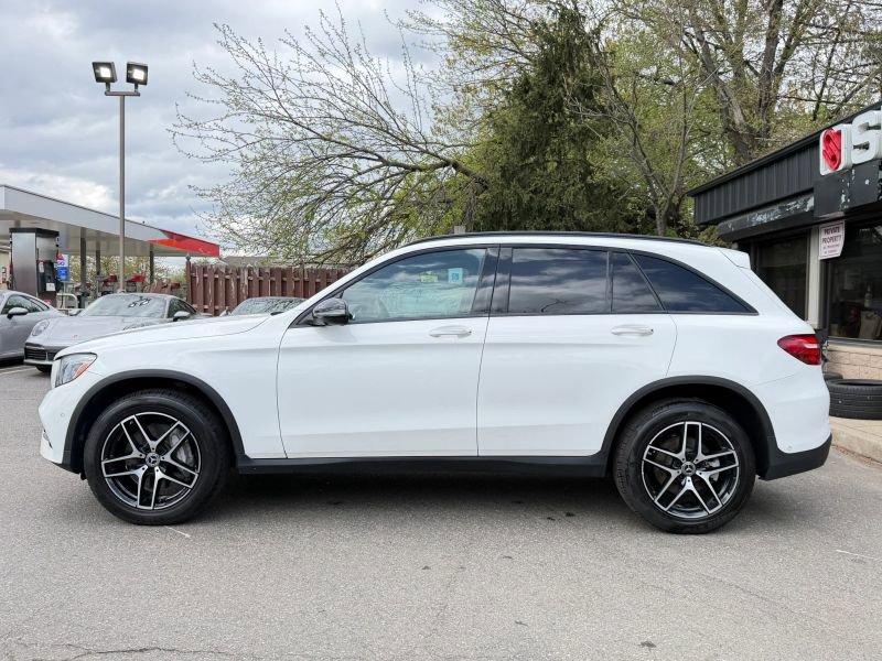 Used 2019 Mercedes-Benz GLC 300 4MATIC image 9