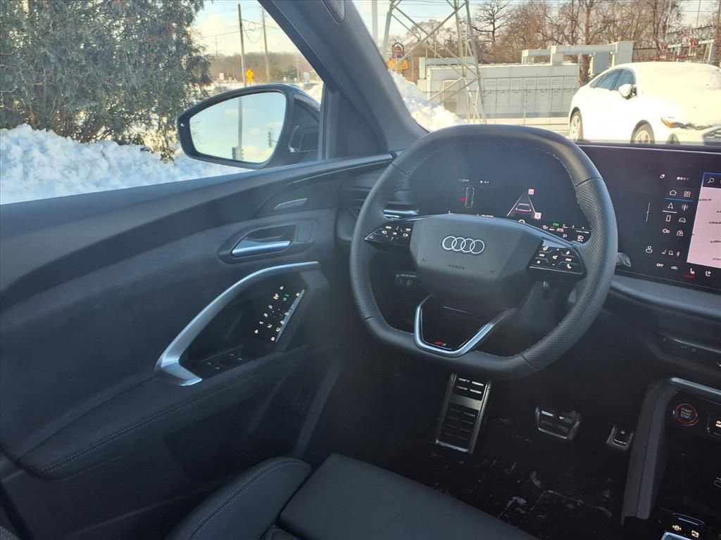 New 2025 Audi SQ5 Premium Plus image 23