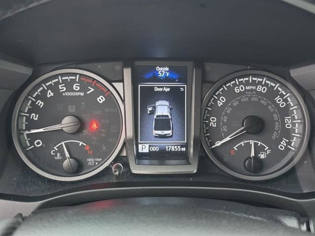 Used 2022 Toyota Tacoma TRD Off-Road image 7