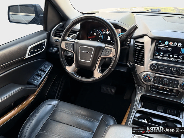 Used 2020 GMC Yukon XL Denali RWD image 13