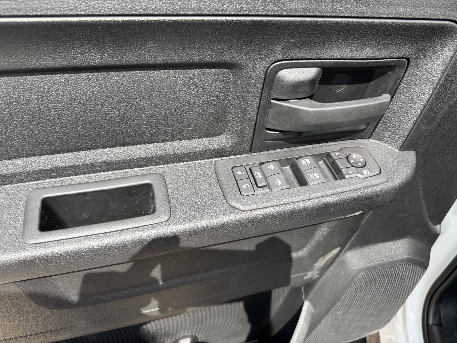 New 2026 RAM 3500 Tradesman AWD/4WD image 18