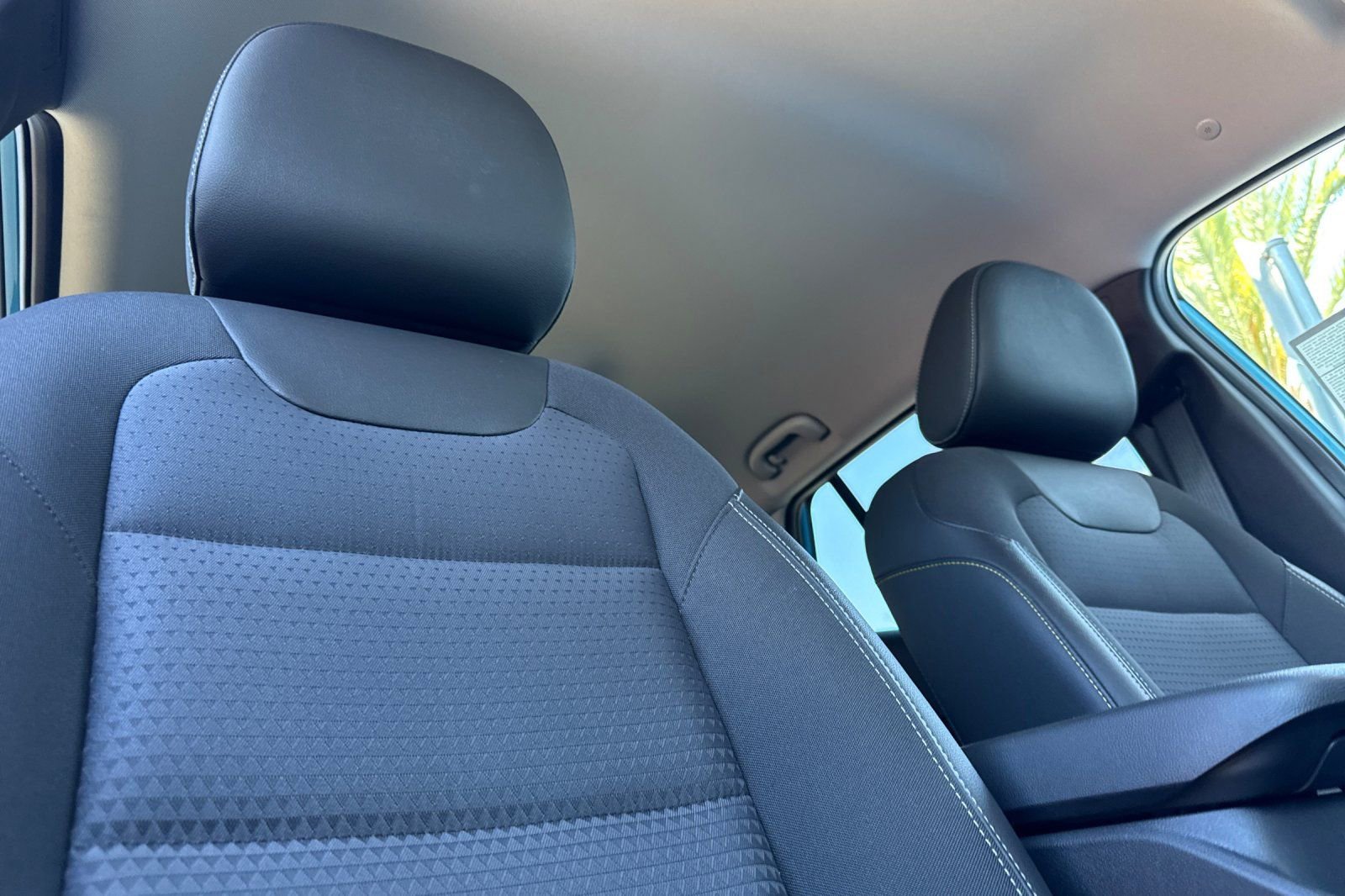 Used 2025 Chevrolet Trax LT w/ Driver Confidence Package image 17