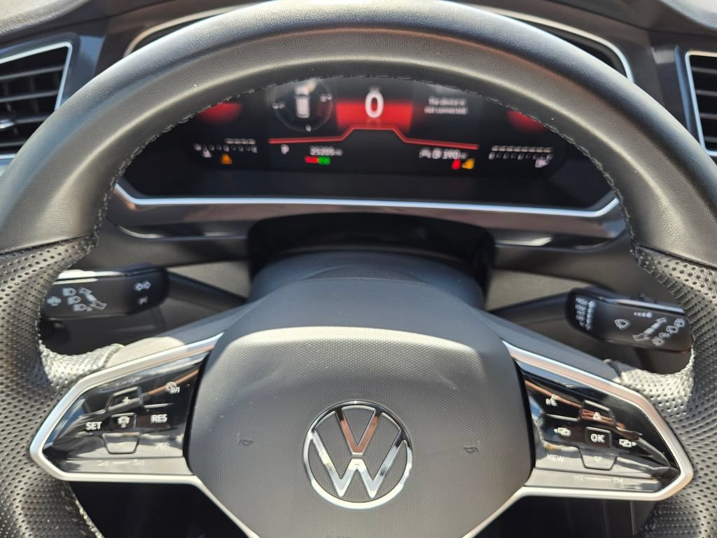 Certified 2024 Volkswagen Tiguan SE R-Line FWD image 27