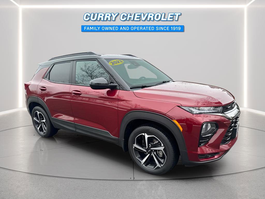 Used 2023 Chevrolet TrailBlazer RS w/ Sun and Liftgate Package image 1