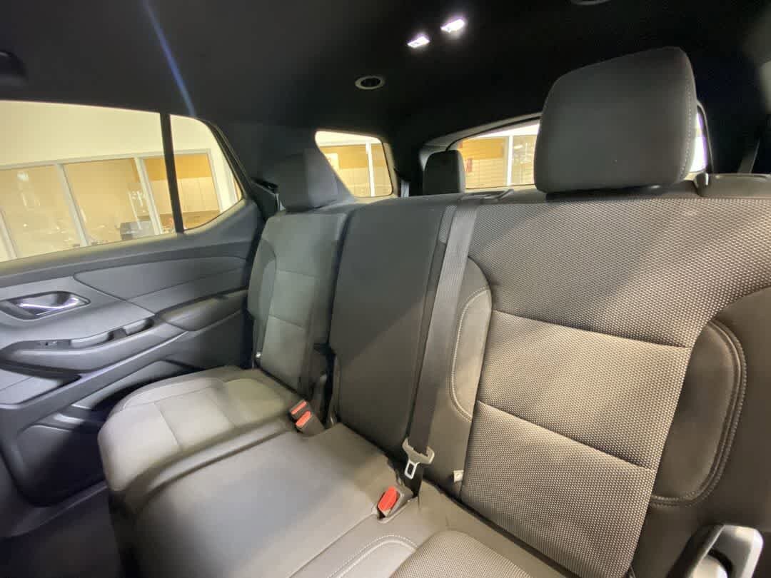 Used 2022 Chevrolet Traverse LT AWD/4WD image 24