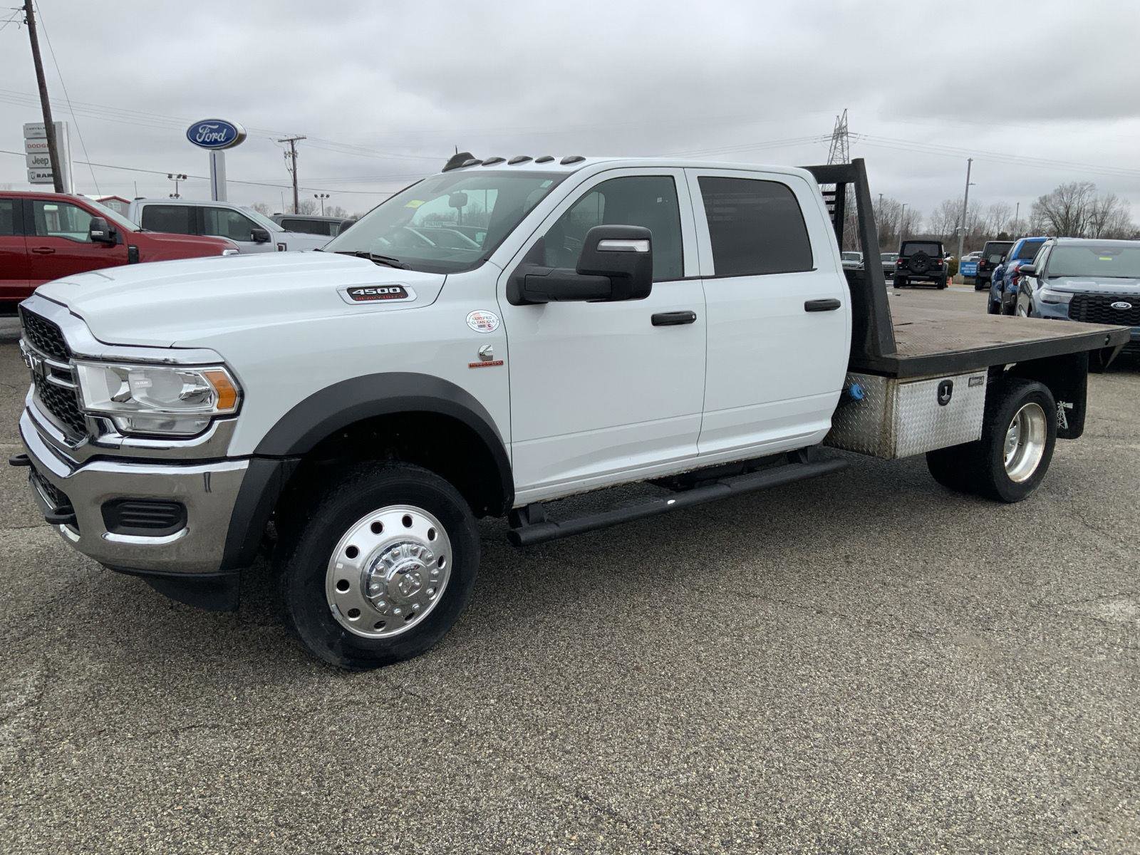Used 2023 RAM 4500 Tradesman w/ Chrome Appearance Group image 4