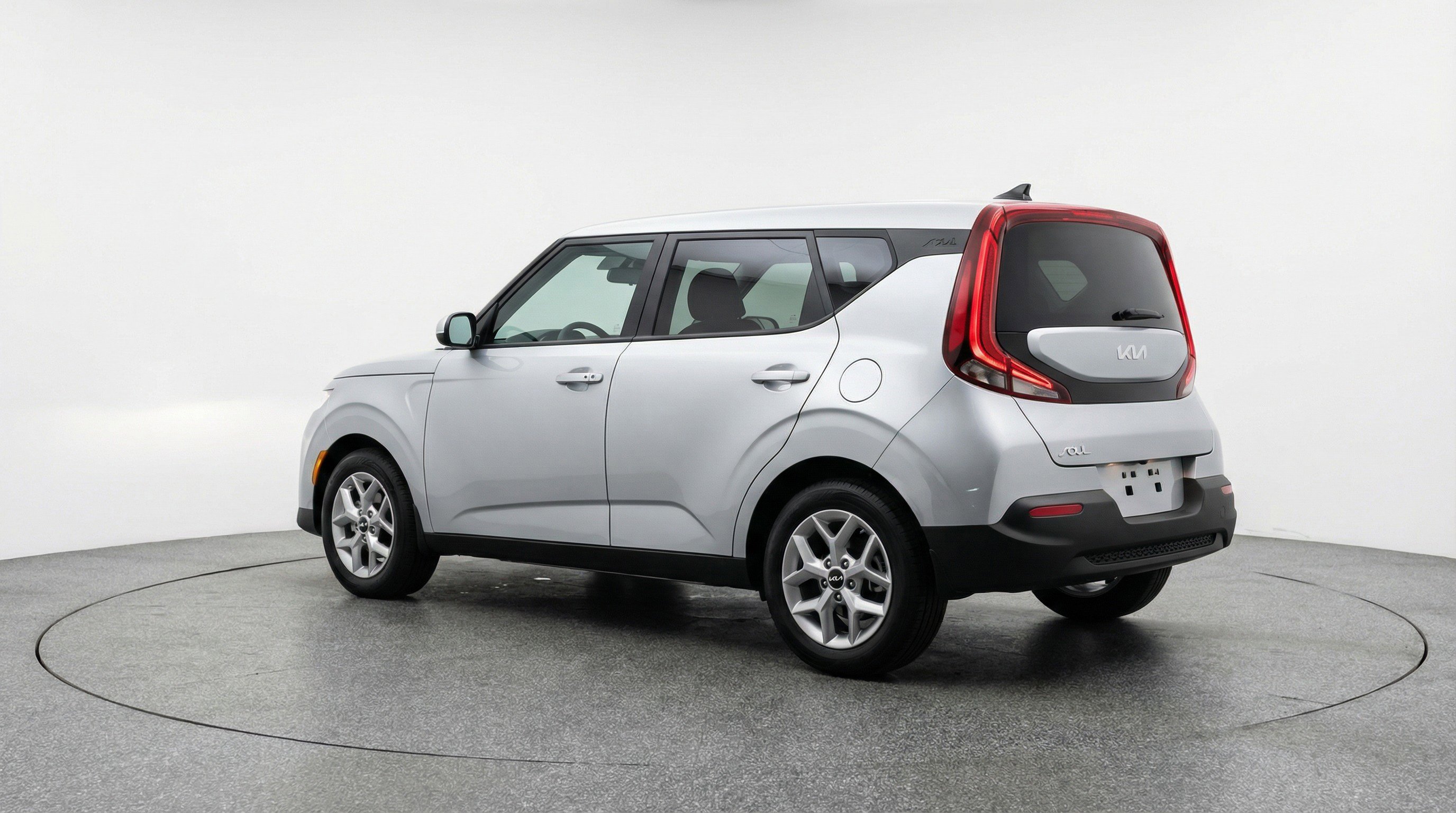 Used 2025 Kia Soul LX w/ LX Technology Package image 6