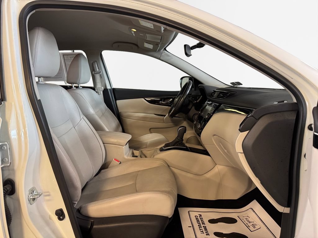 Used 2018 Nissan Rogue Sport SL FWD image 26