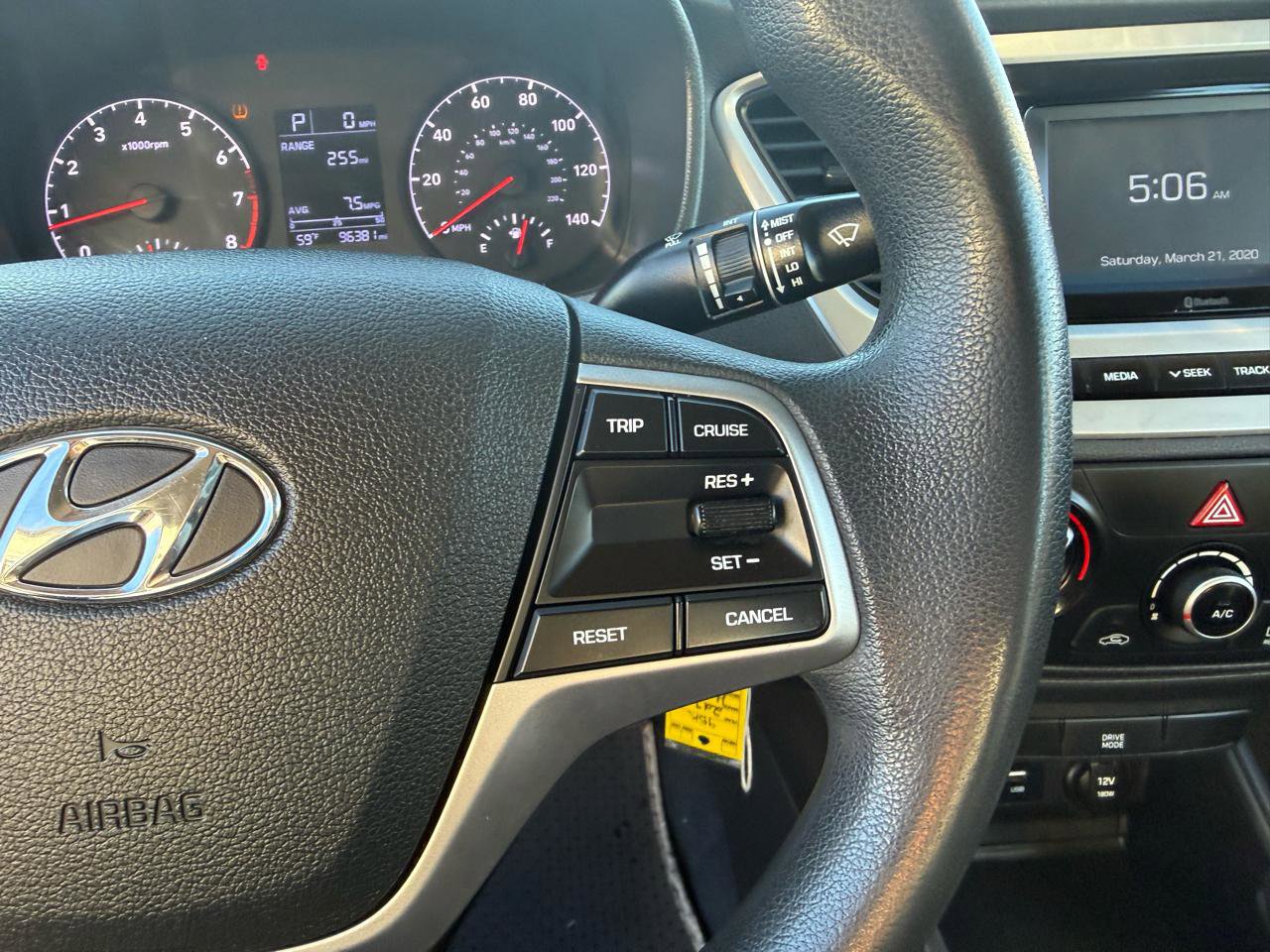 Used 2019 Hyundai Accent SE FWD image 19