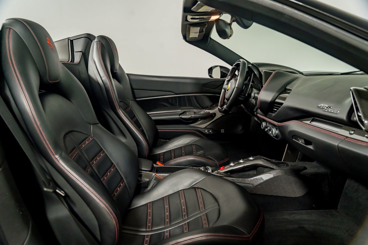 Used 2018 Ferrari 488 Spider RWD image 36