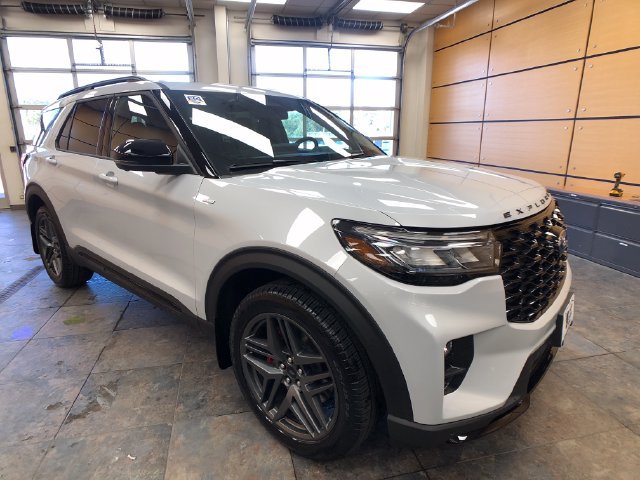 New 2026 Ford Explorer ST-Line w/ ST-Line Street Pack