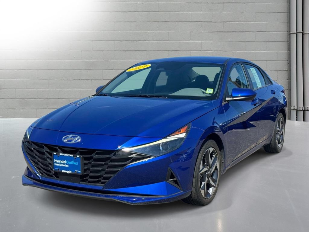 Used 2023 Hyundai Elantra SEL w/ Convenience Package FWD image 4