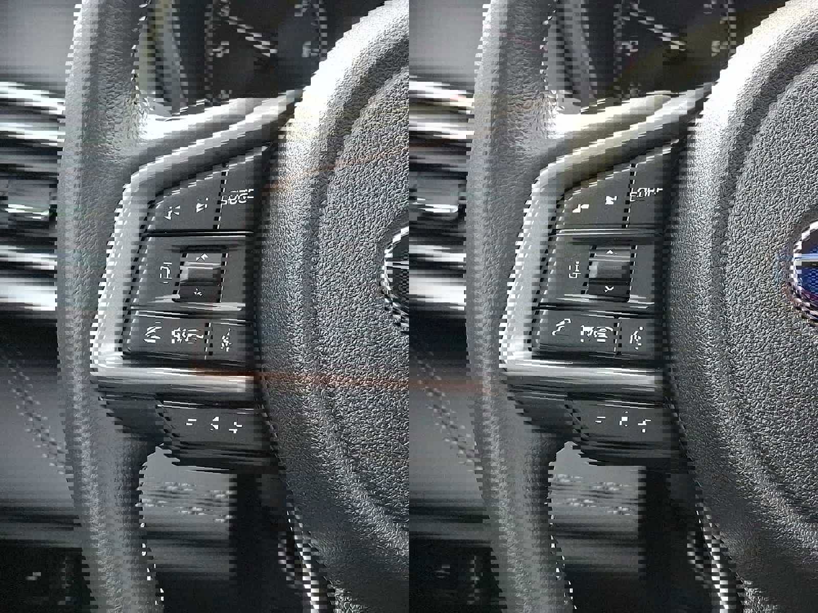 Used 2025 Subaru Legacy Limited image 22