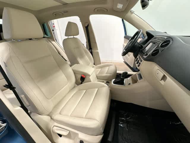Used 2017 Volkswagen Tiguan Wolfsburg Edition AWD/4WD image 21
