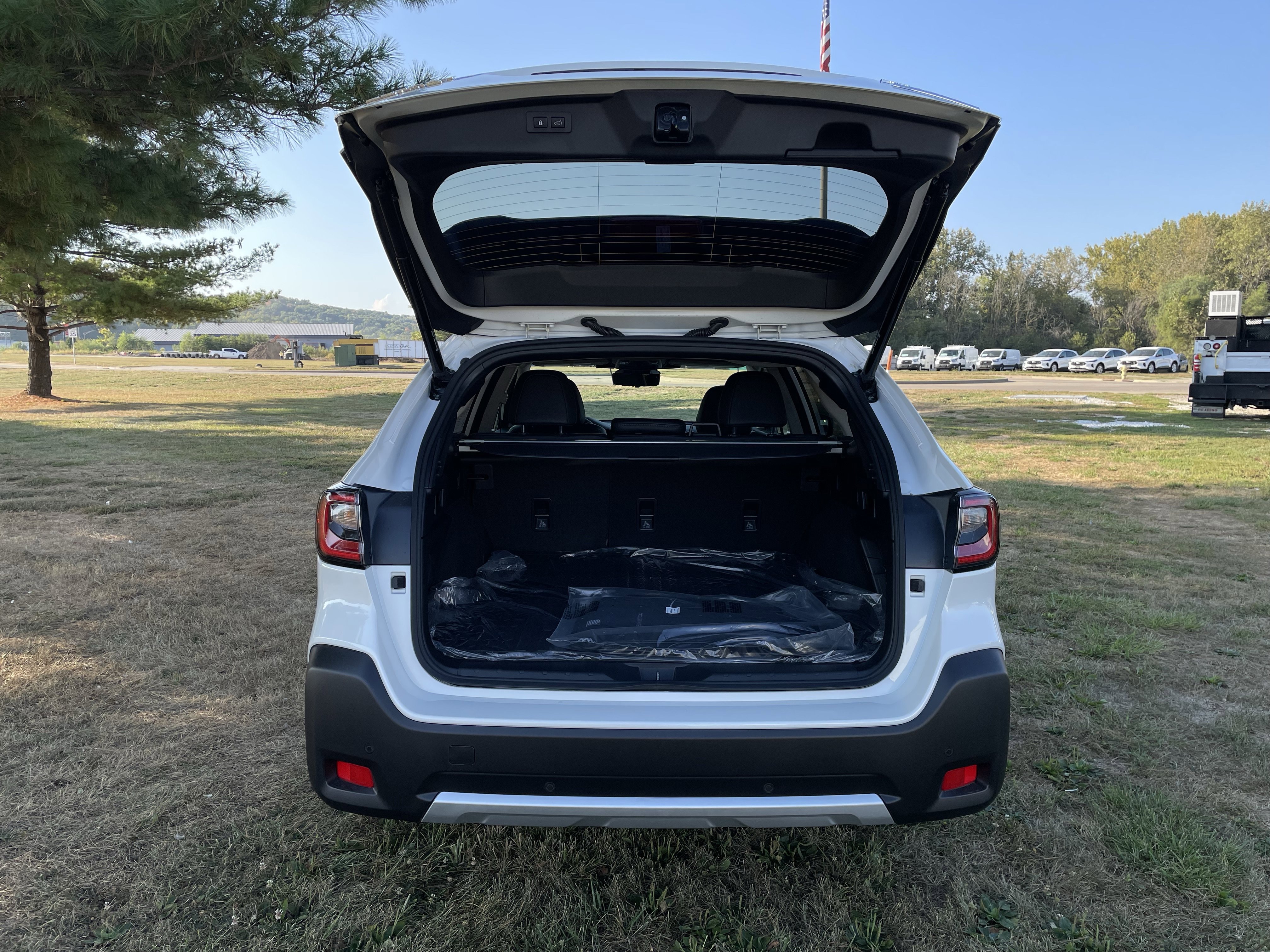 New 2025 Subaru Outback Touring XT image 5