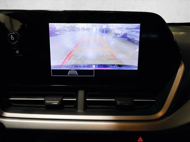 Used 2024 Chevrolet Trax LS w/ LS Convenience Package FWD image 17