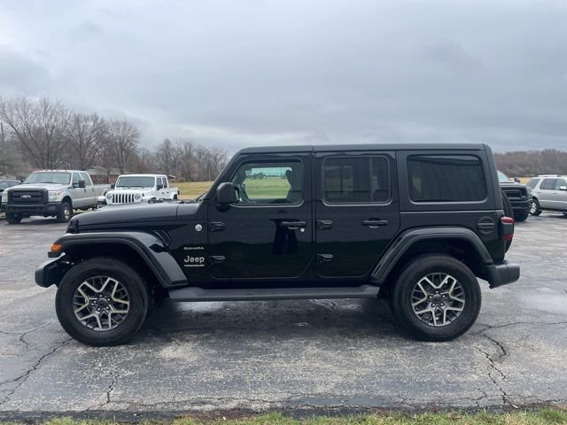 Used 2024 Jeep Wrangler Unlimited Sahara w/ Safety Group AWD/4WD image 11