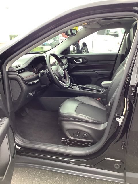 Certified 2022 Jeep Compass Trailhawk w/ Sun and Sound Group AWD/4WD image 14