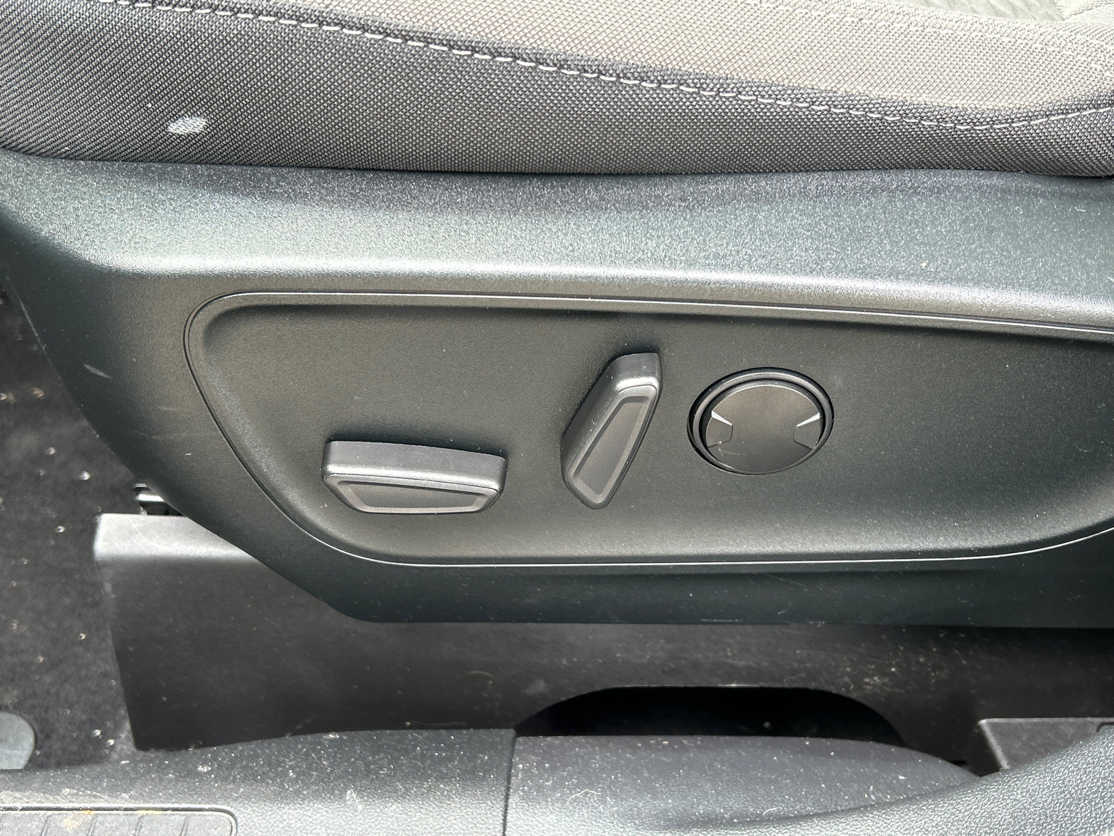 Used 2022 Ford Escape SE w/ Convenience Package AWD/4WD image 11