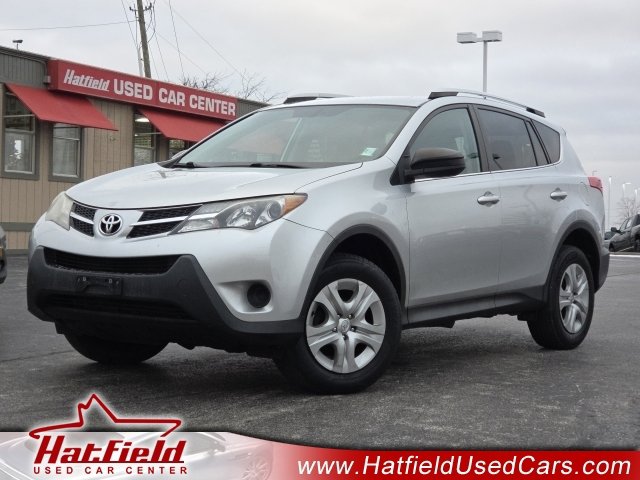 Used 2014 Toyota RAV4 LE image 1