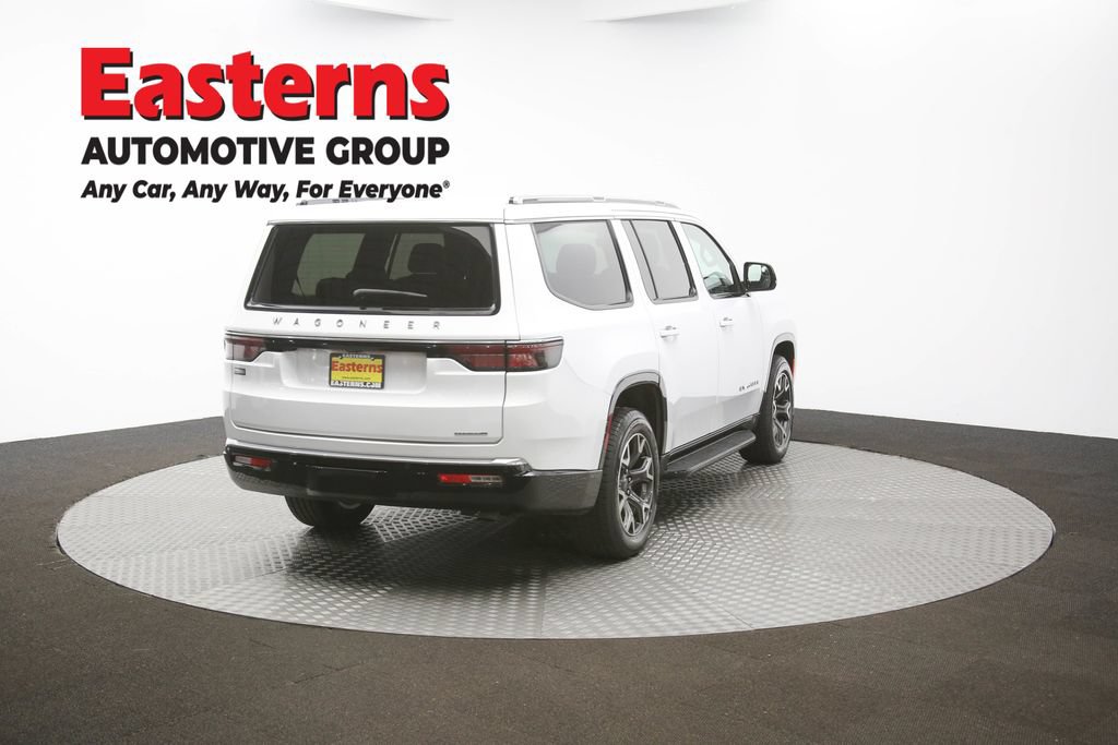 Used 2023 Jeep Wagoneer Series III w/ Preferred Equipment Group RWD image 37