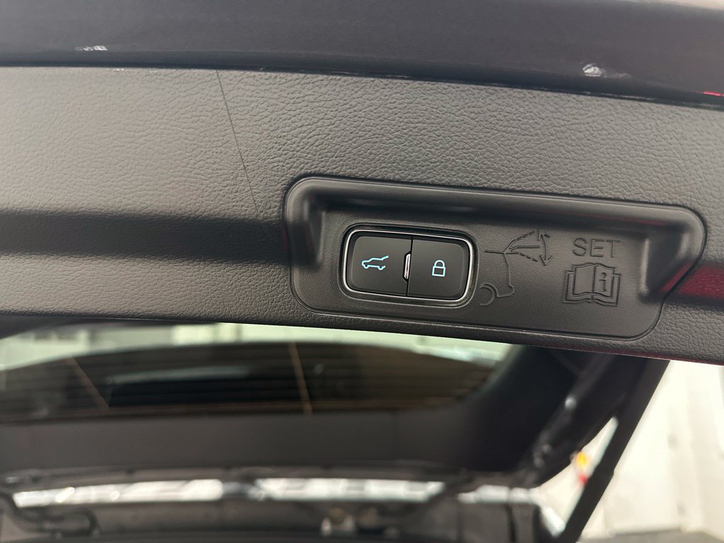 Used 2026 Ford Explorer ST-Line AWD/4WD image 36