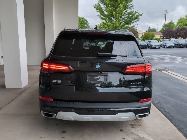 Used 2023 BMW X5 xDrive40i w/ Executive Package AWD/4WD image 4