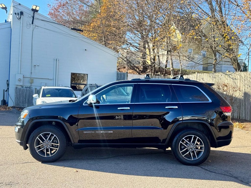 Used 2021 Jeep Grand Cherokee Limited image 3