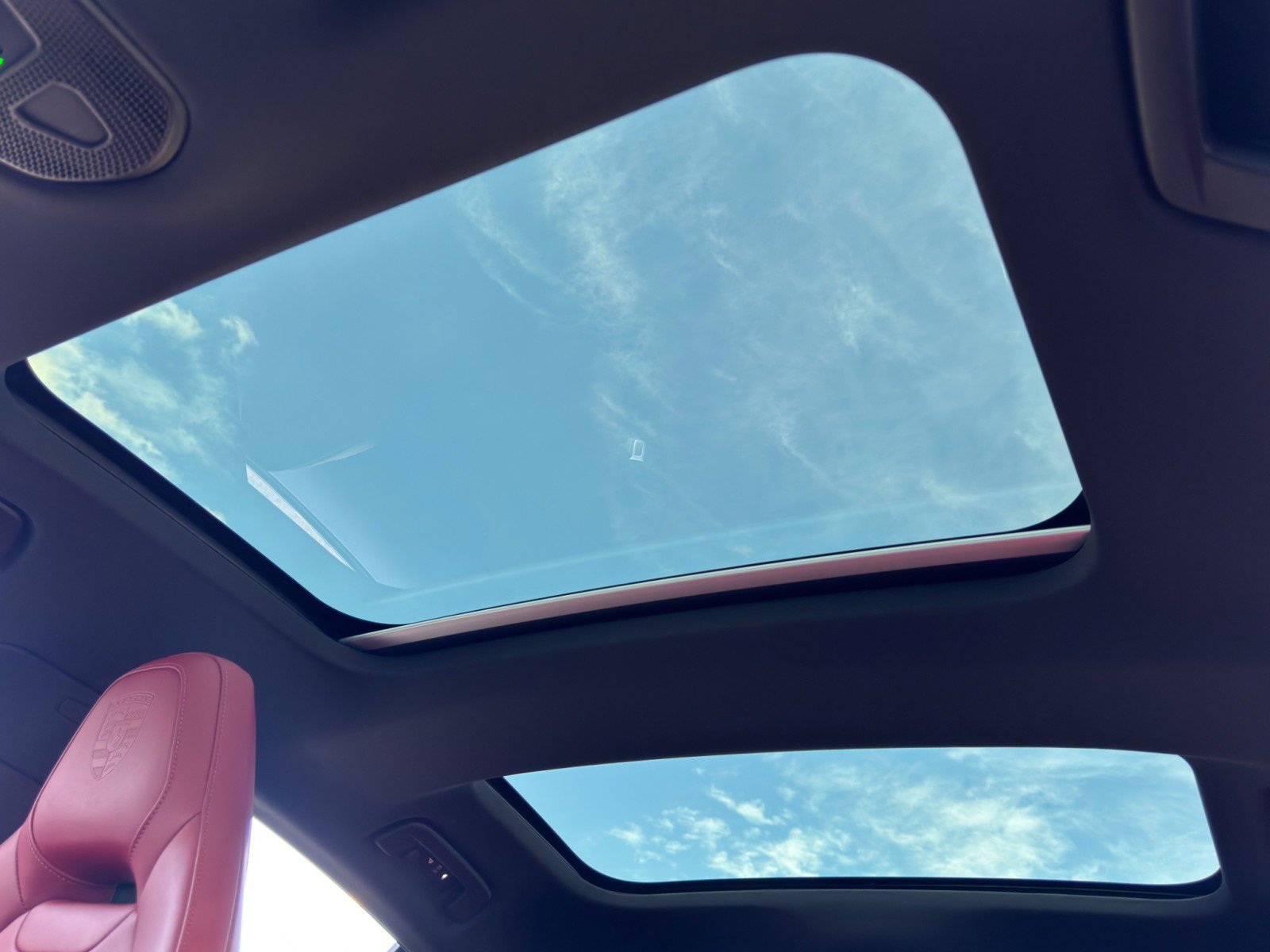 Used 2025 Porsche Panamera 4 w/ Premium Package image 12