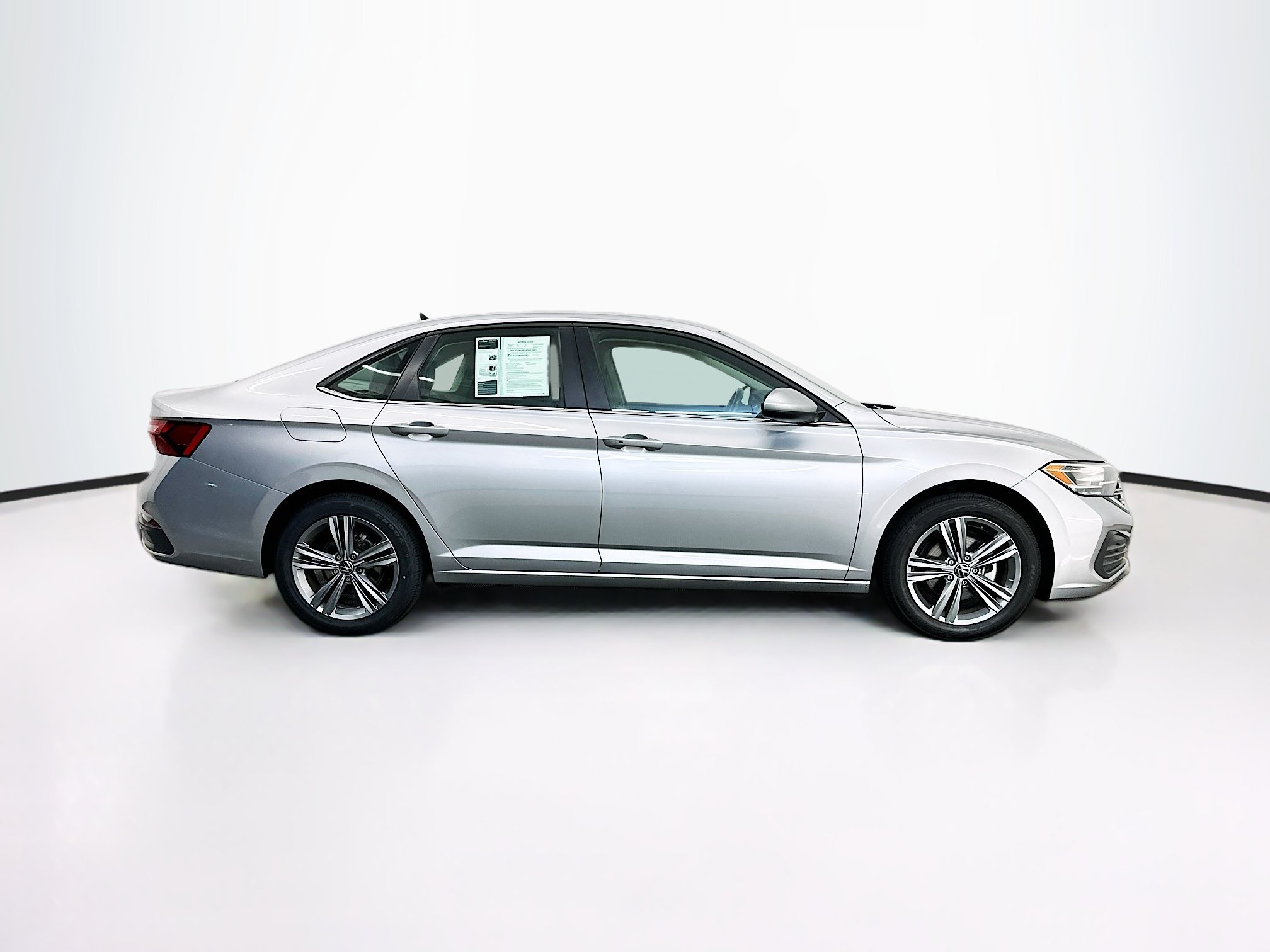 Used 2024 Volkswagen Jetta SE FWD image 10