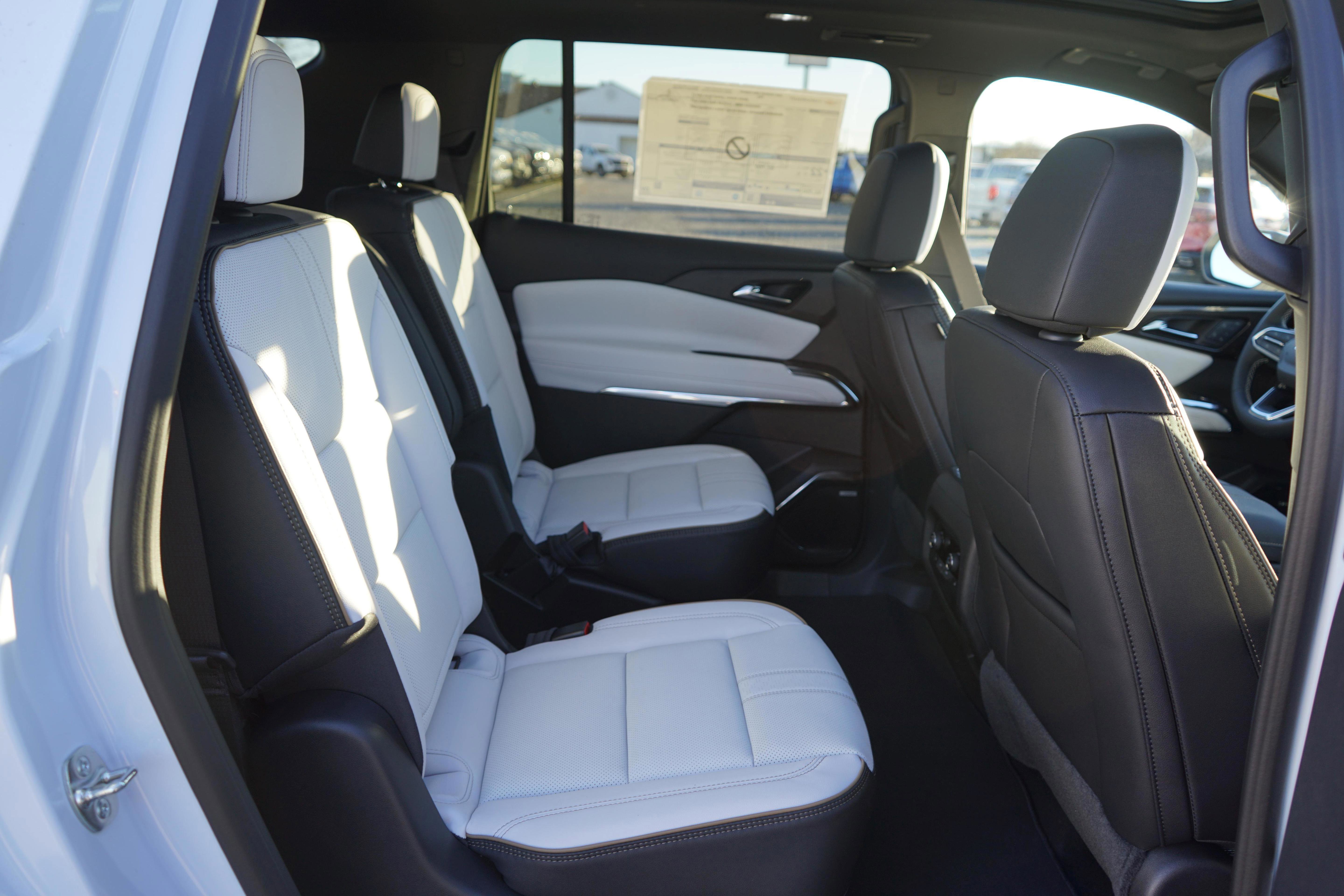 New 2026 Chevrolet Traverse High Country image 25