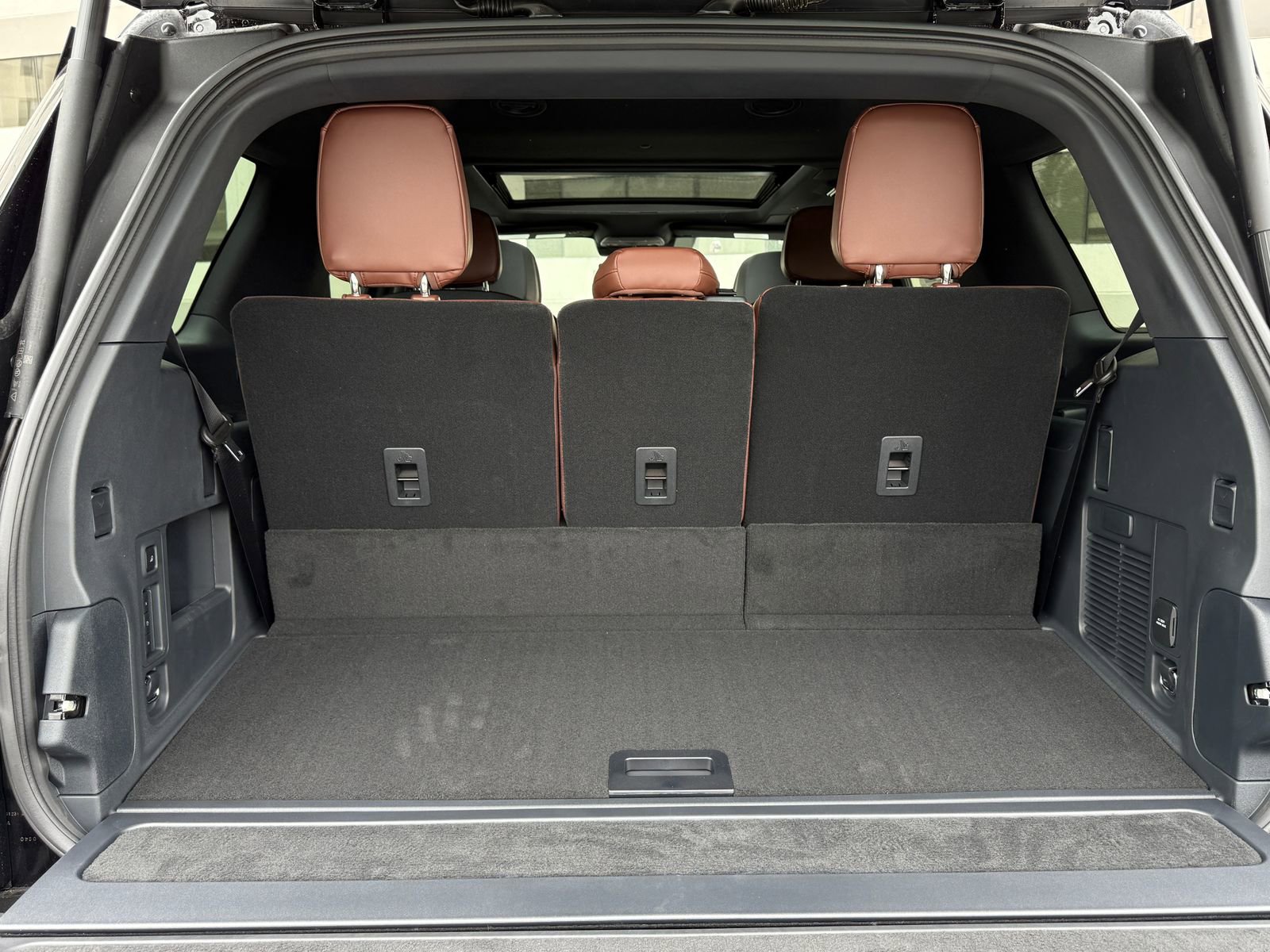 New 2026 Lincoln Navigator Reserve AWD/4WD image 19