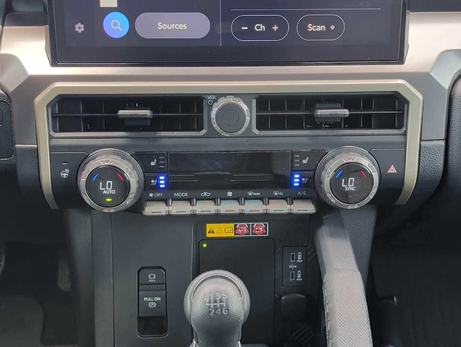 Used 2024 Toyota Tacoma TRD Off-Road AWD/4WD image 16