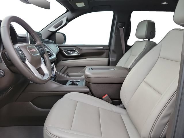 Used 2023 GMC Yukon SLT w/ SLT Premium Package AWD/4WD image 5
